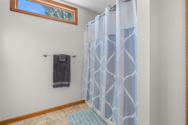 22115 Indian Hill, Mattawan, MI 49071
