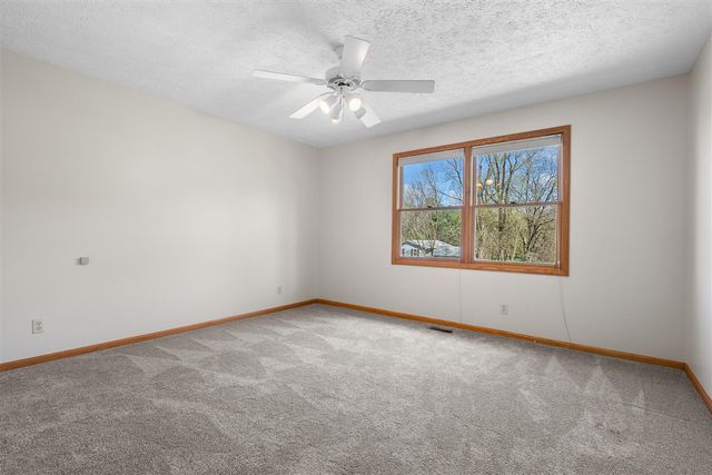 22115 Indian Hill, Mattawan, MI 49071