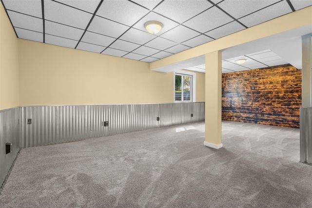 22115 Indian Hill, Mattawan, MI 49071