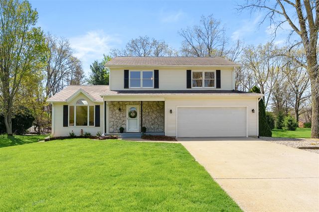 22115 Indian Hill, Mattawan, MI 49071