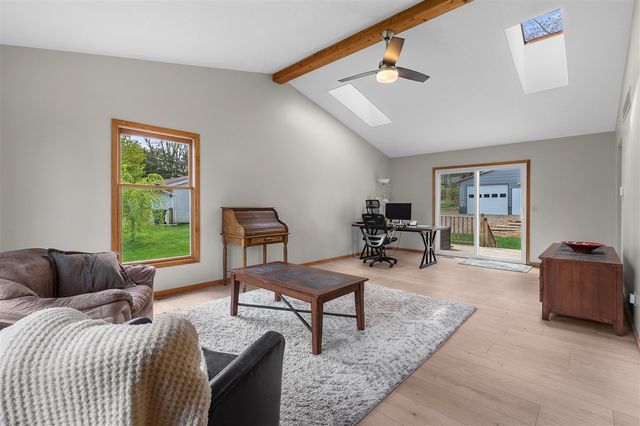 22115 Indian Hill, Mattawan, MI 49071