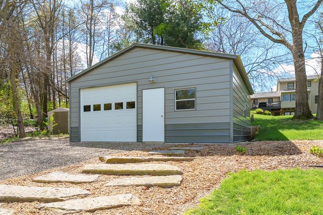 22115 Indian Hill, Mattawan, MI 49071