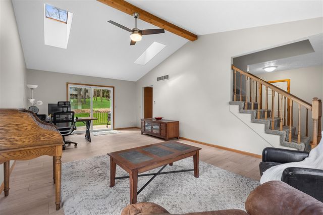 22115 Indian Hill, Mattawan, MI 49071