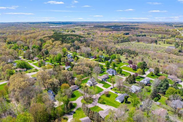 22115 Indian Hill, Mattawan, MI 49071