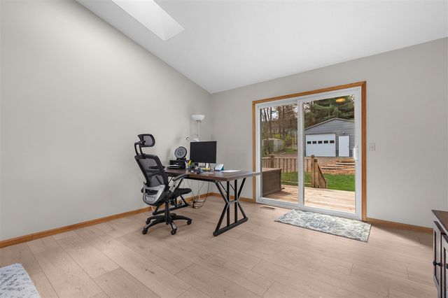 22115 Indian Hill, Mattawan, MI 49071