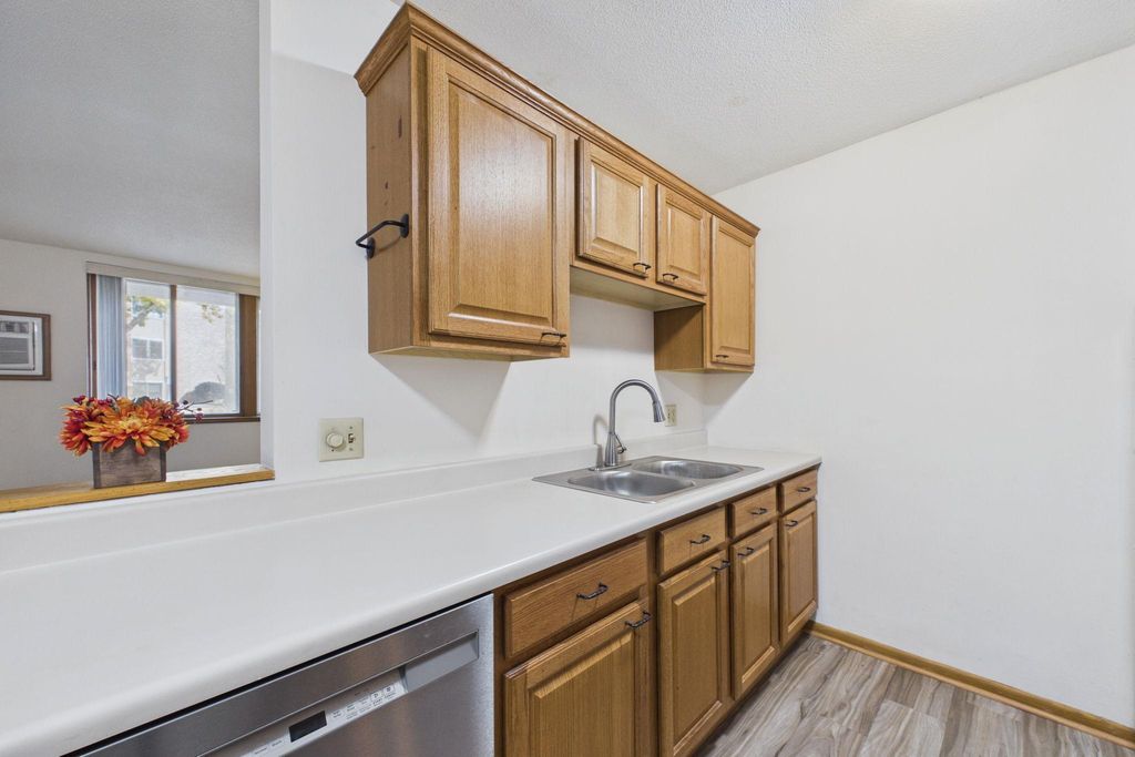 9147 Highway 55 103, Golden Valley, MN 55427 — photo 5