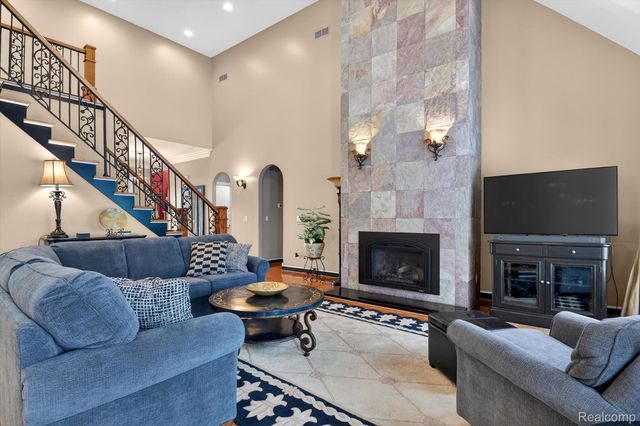 19225 Savage Road, Huron Charter Township, MI 48111