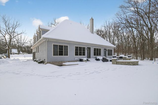 19225 Savage Road, Huron Charter Township, MI 48111