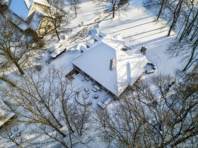 19225 Savage Road, Huron Charter Township, MI 48111