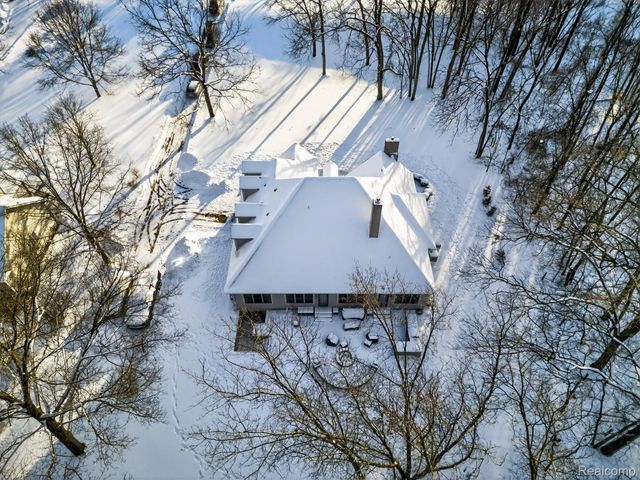 19225 Savage Road, Huron Charter Township, MI 48111