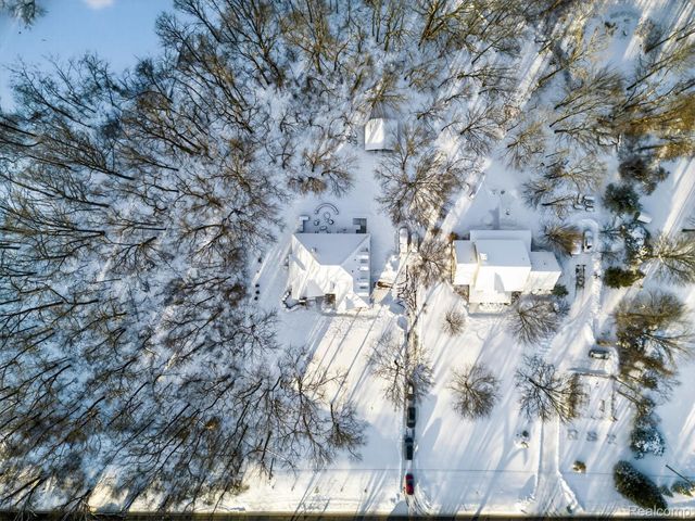 19225 Savage Road, Huron Charter Township, MI 48111