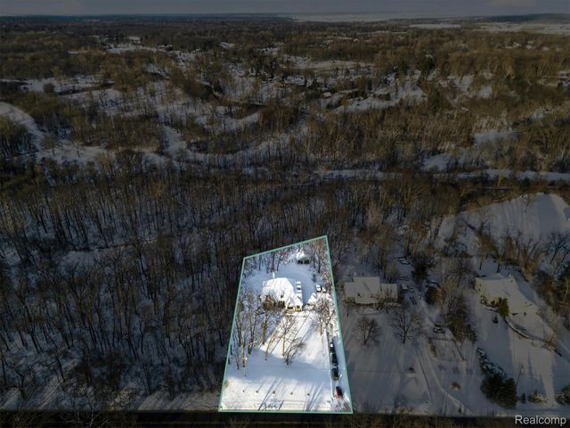 19225 Savage Road, Huron Charter Township, MI 48111