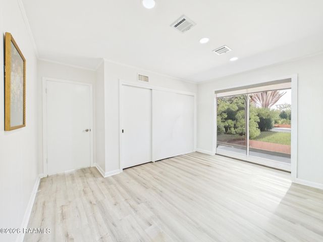 823 S Morgan Avenue, Broussard, LA 70518