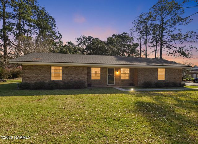823 S Morgan Avenue, Broussard, LA 70518