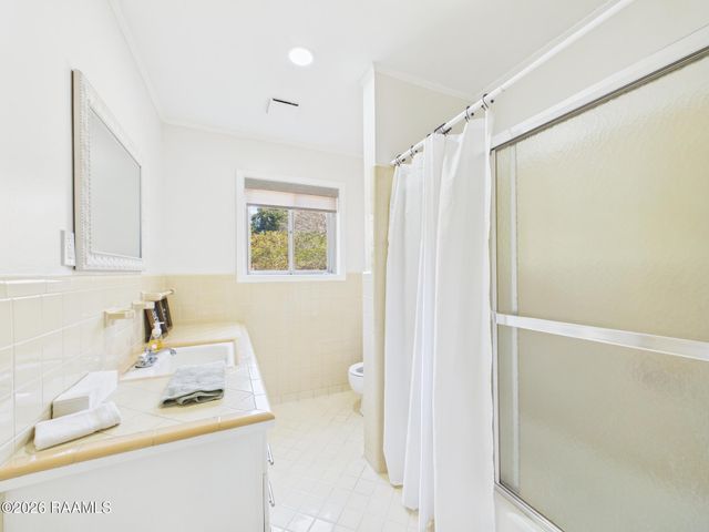 823 S Morgan Avenue, Broussard, LA 70518