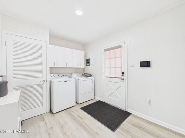 823 S Morgan Avenue, Broussard, LA 70518