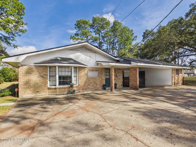 823 S Morgan Avenue, Broussard, LA 70518