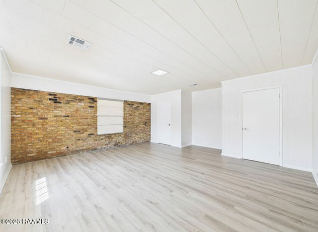 823 S Morgan Avenue, Broussard, LA 70518