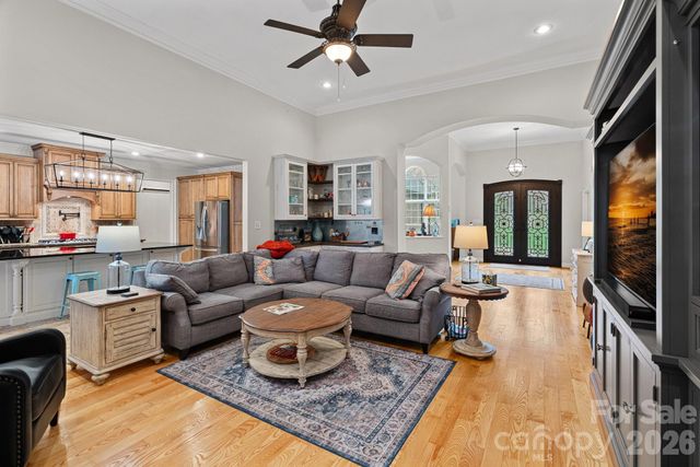 7832 Chapel Creek Drive, Denver, NC 28037