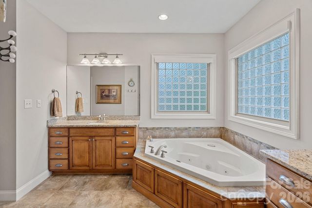 7832 Chapel Creek Drive, Denver, NC 28037