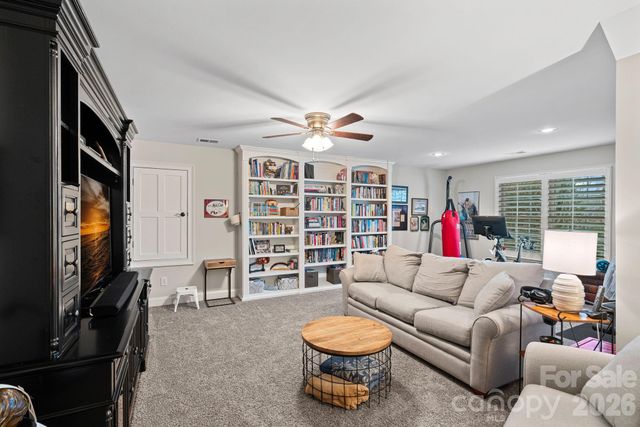 7832 Chapel Creek Drive, Denver, NC 28037