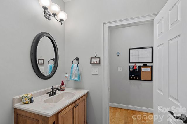 7832 Chapel Creek Drive, Denver, NC 28037