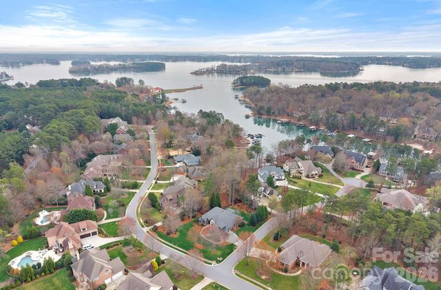 7832 Chapel Creek Drive, Denver, NC 28037