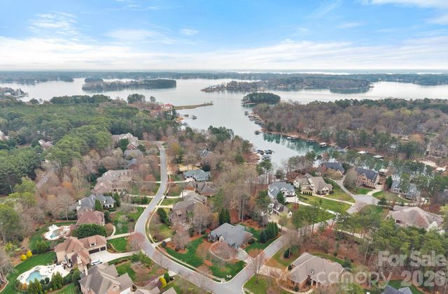 7832 Chapel Creek Drive, Denver, NC 28037