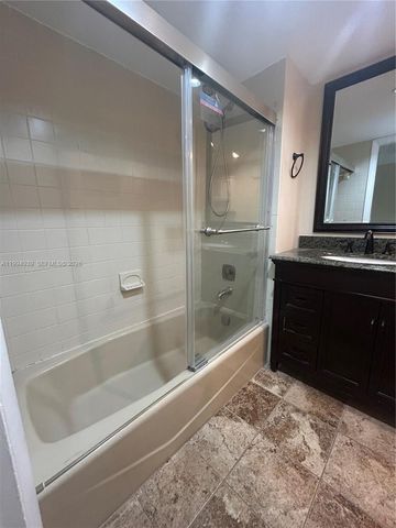 1660 NW 113th Way, Pembroke Pines, FL 33026