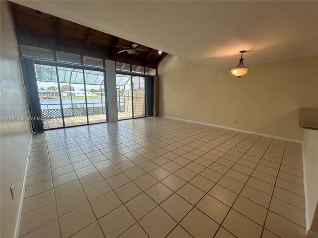 1660 NW 113th Way, Pembroke Pines, FL 33026