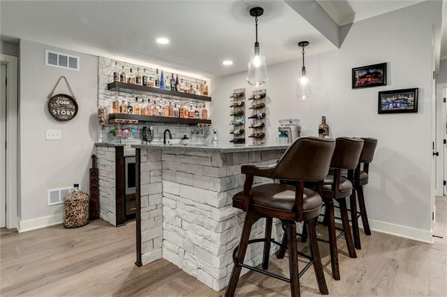 15475 W 172nd Court, Olathe, KS 66062