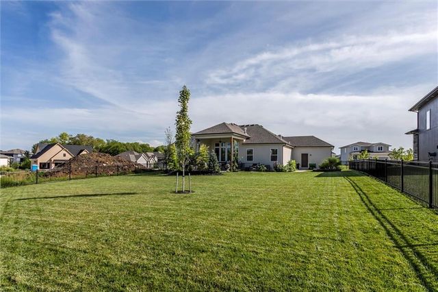 15475 W 172nd Court, Olathe, KS 66062