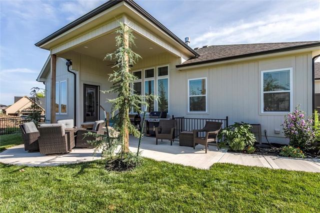 15475 W 172nd Court, Olathe, KS 66062