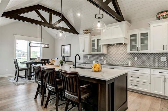 15475 W 172nd Court, Olathe, KS 66062