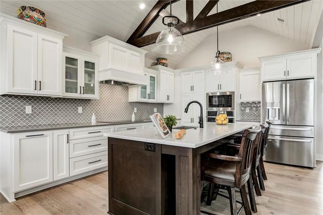 15475 W 172nd Court, Olathe, KS 66062