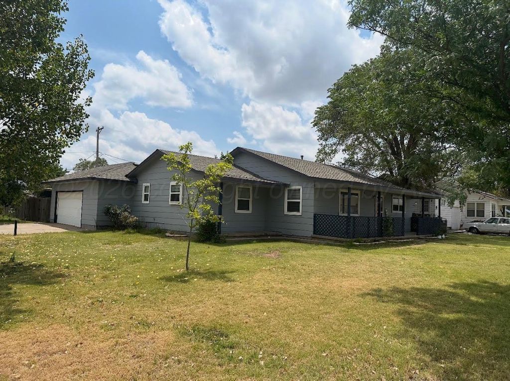 508 9TH Avenue, Canyon, TX 79015