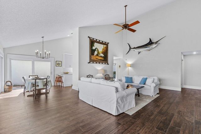 247 River Park Drive, Jupiter, FL 33477