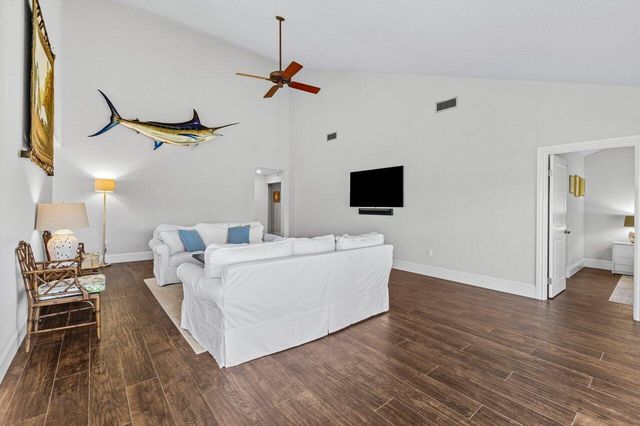 247 River Park Drive, Jupiter, FL 33477