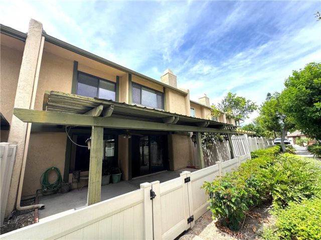 530 Berry, La Habra, CA 90631