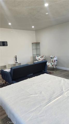 330 N Howard Street 212, Glendale, CA 91206