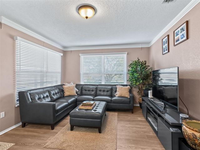 16121 SE HIGHWAY 42, Weirsdale, FL 32195