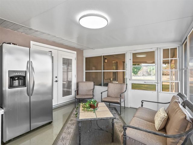 16121 SE HIGHWAY 42, Weirsdale, FL 32195