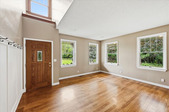 9111 107th Street N, Grant, MN 55082