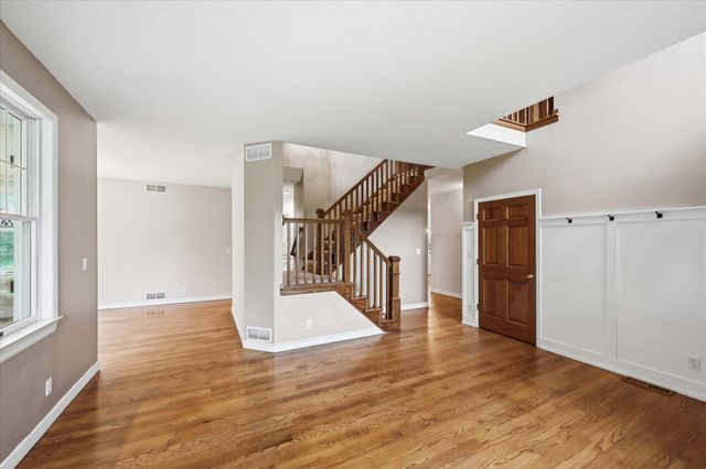 9111 107th Street N, Grant, MN 55082