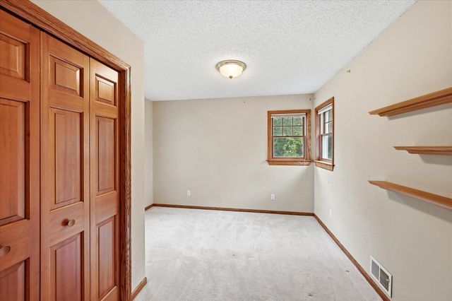 9111 107th Street N, Grant, MN 55082