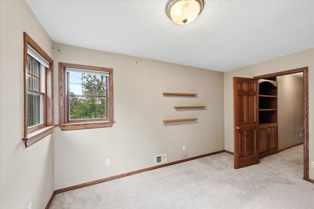 9111 107th Street N, Grant, MN 55082