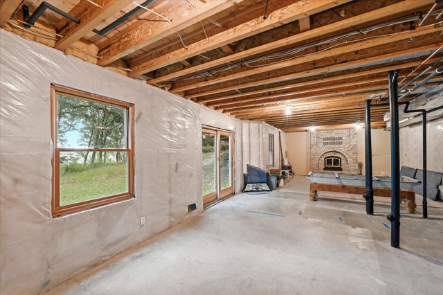 9111 107th Street N, Grant, MN 55082