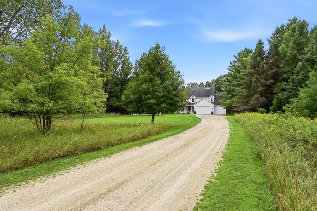 9111 107th Street N, Grant, MN 55082