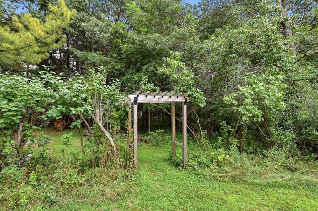 9111 107th Street N, Grant, MN 55082