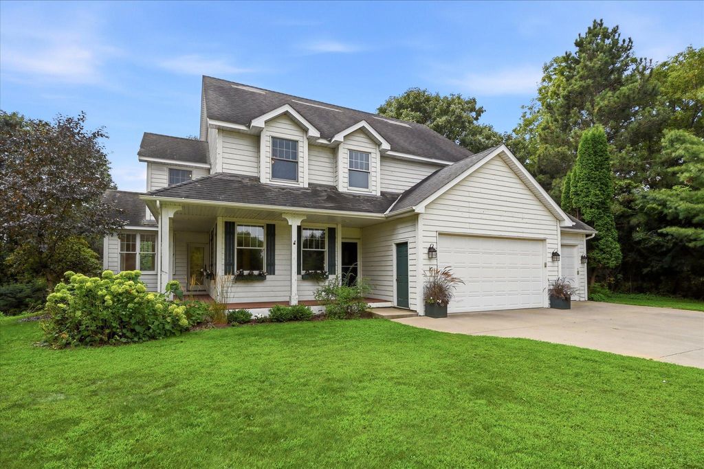 9111 107th Street N, Grant, MN 55082 — exterior